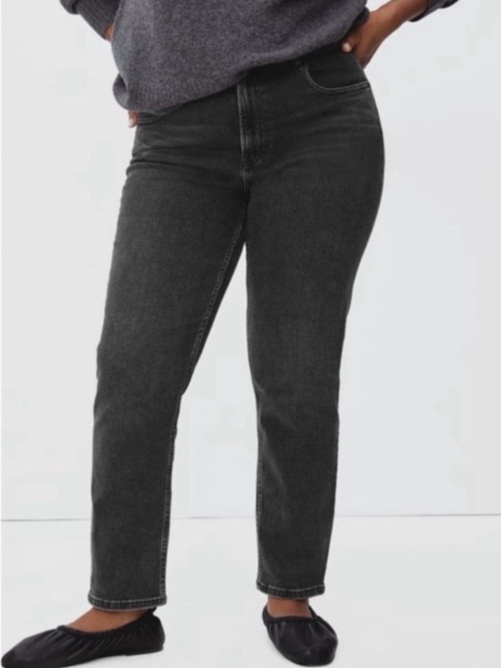 EVERLANE The Curvy 90s Cheeky Jean Size 33 Washed Black NWT